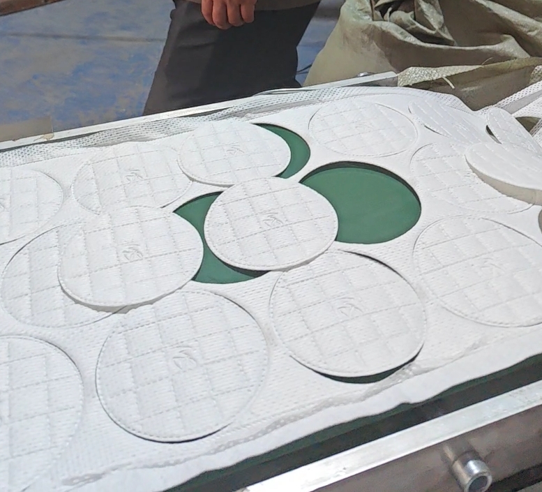 超聲波復合模切機